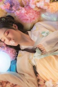 Hán Phục Nguyệt Táng