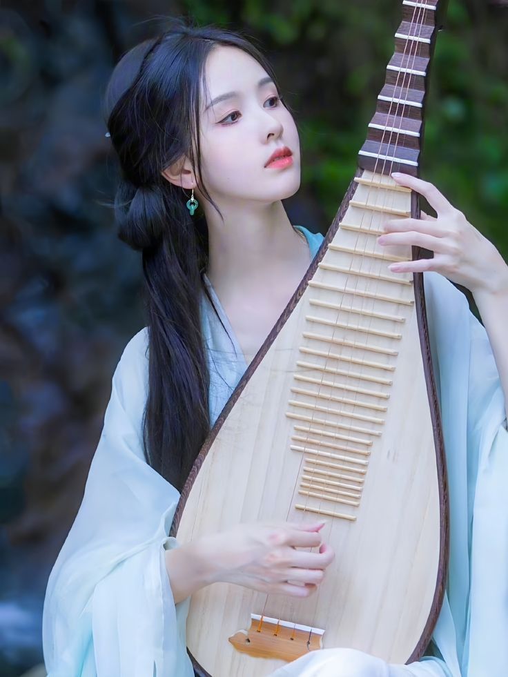 Đàn Tỳ Bà - Đạo Cụ Chụp Ảnh Siêu Đẹp