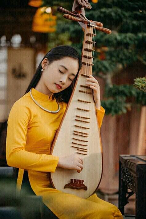 Đàn Tỳ Bà - Đạo Cụ Chụp Ảnh Siêu Đẹp