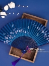 Quạt Vải Nhật Hồng Hoa Anh Đào Nền Xanh Đen Cán Xanh