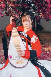 Hán Phục Nhị Đức Hoa