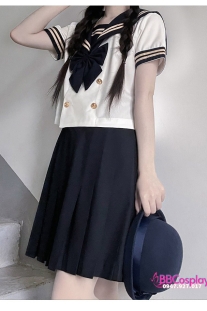 Nữ Sinh Áo Trắng Viền Vàng 6 Nút Váy Xanh