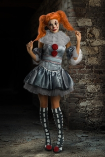 Đồ Hề Ma Pennywise Phiên Bản Nữ