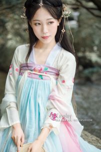 Hán Phục Liên Hoa