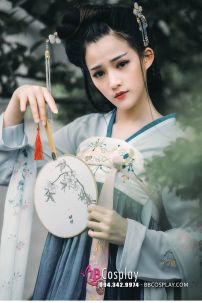 Hán Phục Thạch Anh Anh