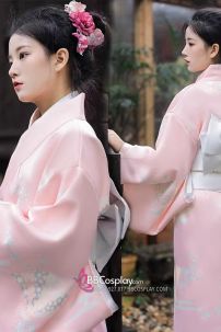 Áo Yukata Hoạ Tiết Hoa Và Quạt Nền Hồng Tặng Kèm Thắt Lưng