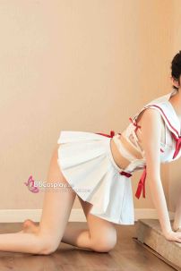 Trang Phục Nữ Sinh Sexy Trắng Phối Viền Đỏ