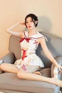 Trang Phục Nữ Sinh Sexy Trắng Phối Viền Đỏ