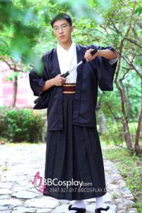 Nagagi Trắng - Haori Đen Kèm Hakama Dạng Váy Có Thắt Lưng Nâu Thắt Sẵn