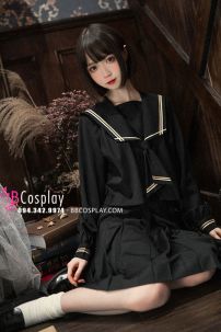 Trang Phục Nữ Sinh Đen Cổ Áo Viền Vàng Tay Ngắn