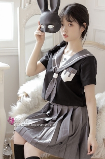 Đồng Phục Nữ Sinh Thỏ Xám Tay Ngắn