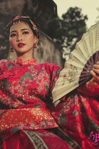 Trang Phục Khỏa Nữ Mẫu Cổ Đại