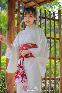 Yukata Trắng Kem Xuân Hạ