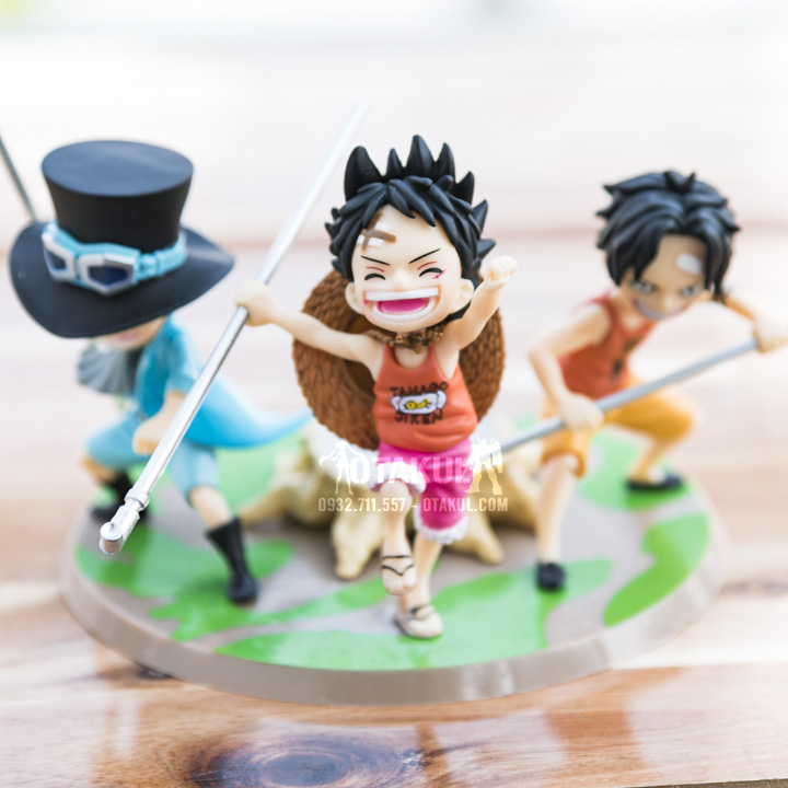 Mô hình nhân vật Bộ ba Ace-Sabo-Luffy là những đồ chơi khảm được yêu thích nhất của các fan của One Piece. Hãy xem các hình ảnh về các mô hình này để tìm hiểu thêm về bộ ba anh hùng của One Piece, đồng thời có được những chiếc đồ chơi tuyệt vời để trang trí phòng của mình.