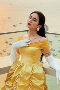 Trang Phục Bella Trong Người Đẹp Và Quái Vật