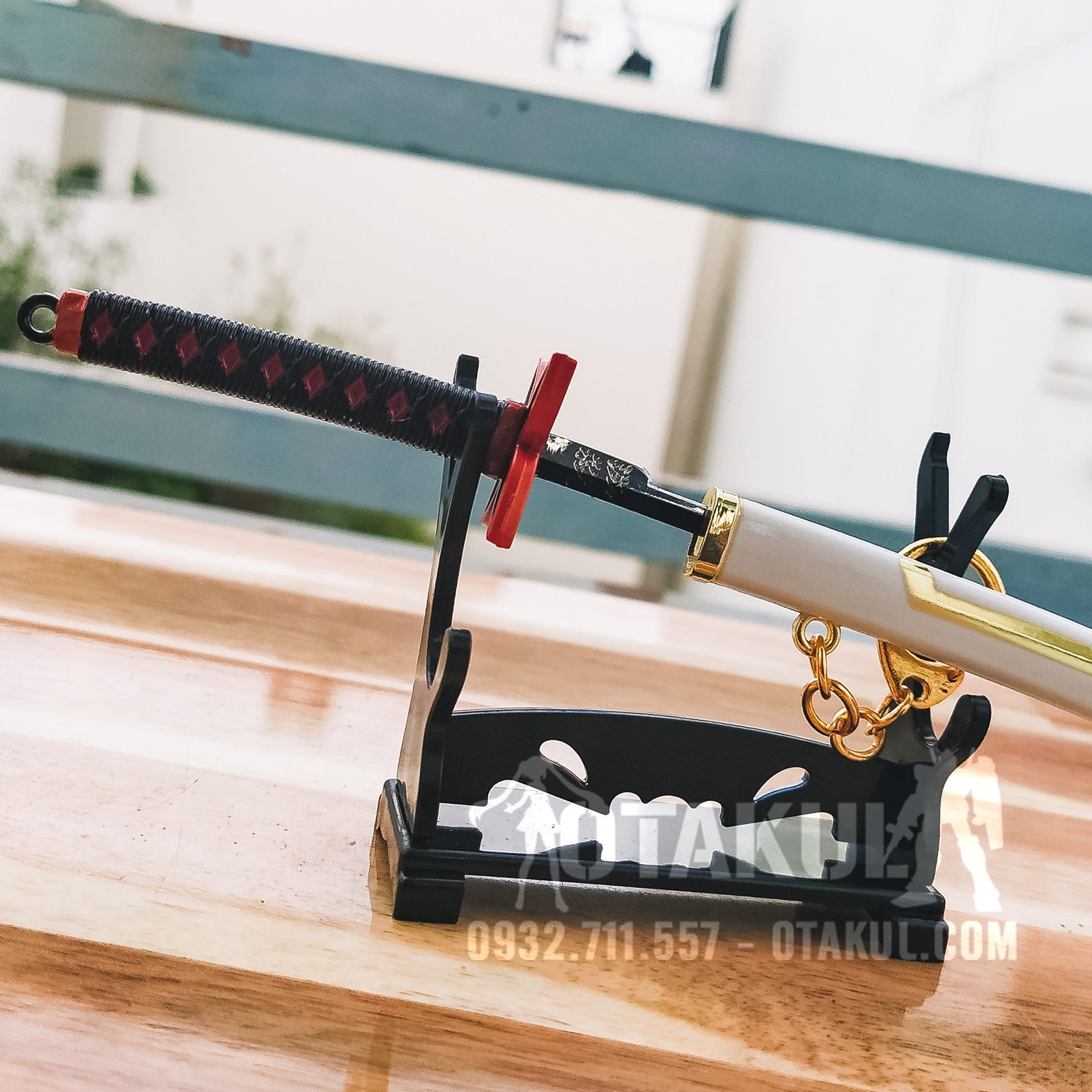 Móc Khóa Kiếm Kochou Shinobu - Kimetsu No Yaiba