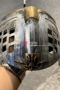 Mũ Của Chiến Binh La Mã Có Bịt Mắt