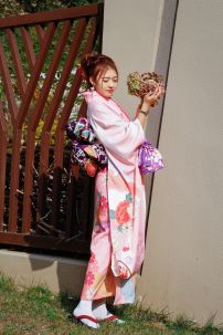 Kimono Truyền Thống Chuấn Nhật Màu Hồng