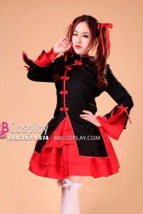 Qiloli Tay Bèo Áo Đen Váy Đỏ