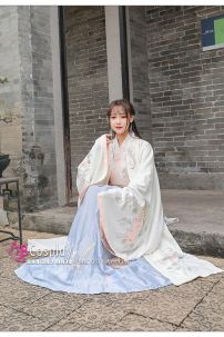 Hán Phục Nhị Khúc Mộc Tiêu