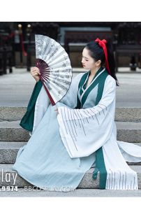 Hán Phục Chưa Đủ Để Giữ Em