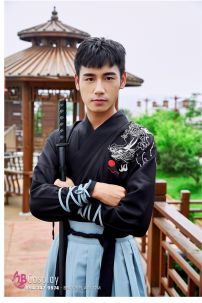 Hán Phục Nam Uy Long Kiến Quốc