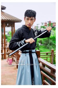 Hán Phục Nam Uy Long Kiến Quốc