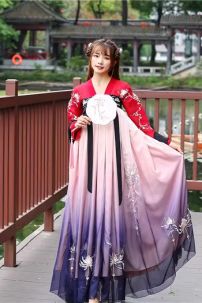 Hán Phục Tây Tửu Li Mị Chân Váy Chuyển Màu Thêu Hoa