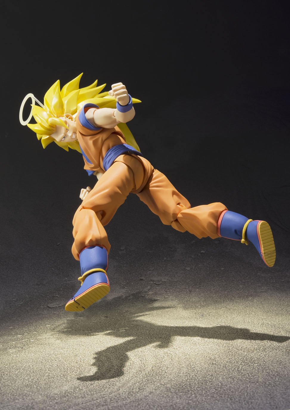 Mô Hình S.H. Figuarts Super Saiyan 3 Son Goku Dragon Ball Z