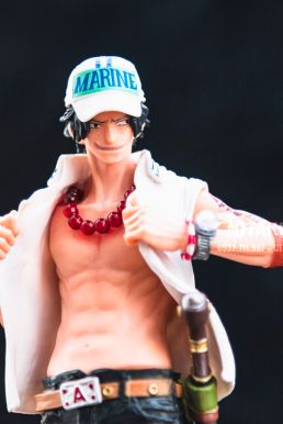 Mô Hình Portgas D. Ace Marine - One Piece