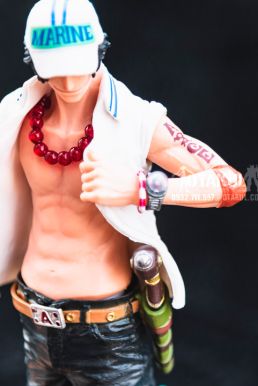 Mô Hình Portgas D. Ace Marine - One Piece