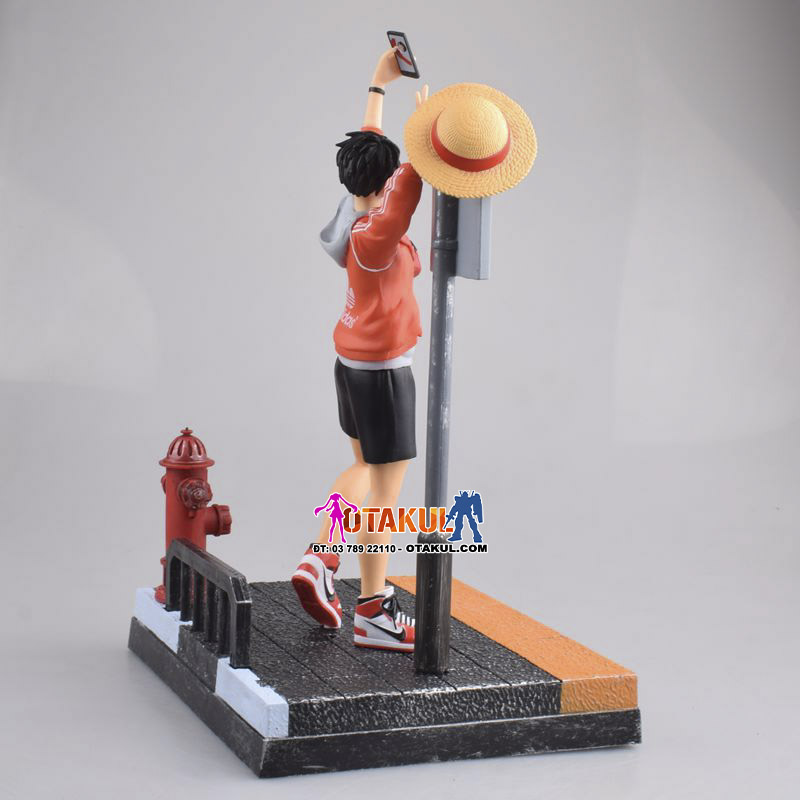 Mô Hình Figure Luffy Street Fashion Ver - One Piece