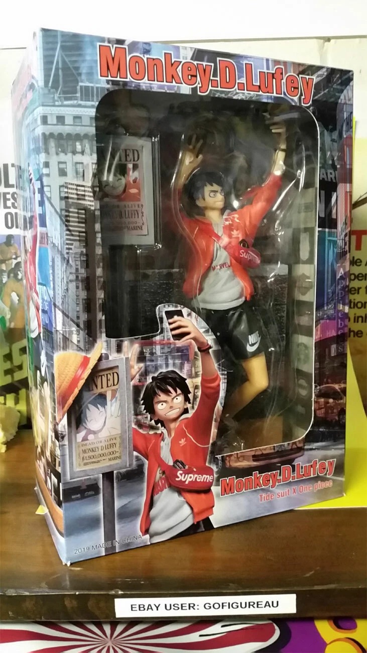 Mô Hình Figure Luffy Street Fashion Ver - One Piece