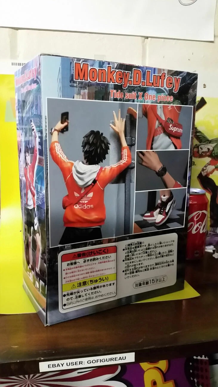 Mô Hình Figure Luffy Street Fashion Ver - One Piece