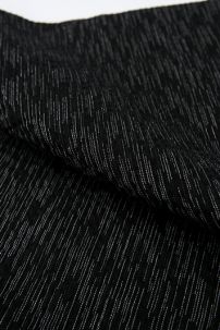 Nagagi Đen Có Vân Sọc Kèm Thắt Lưng Viền Đỏ