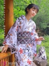 Yukata Chuẩn Nhật Lá Phong Nền Trắng