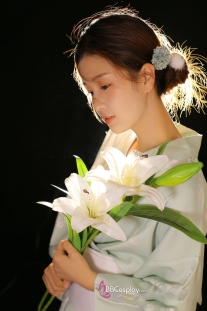 Yukata Xanh Mint Hoa Ly Trắng