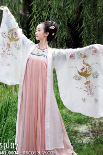 Hán Phục Chiết Ngực Huyên Cầm