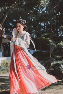 Hán Phục Chiết Ngực Huyên Cầm