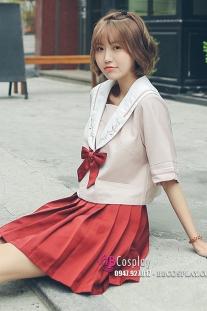 Nữ Sinh Xinh Xắn Áo Kem Váy Đỏ