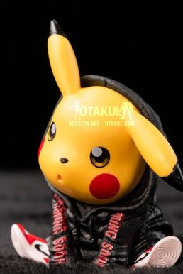 Mô Hình Figure Pikachu Supreme Đen