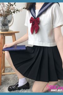 Nữ Sinh Áo Trắng 3 Sọc - Váy Xanh Đen Cơ Bản