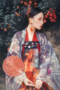 Hán Phục Đỏ Có Choàng In Nhủ