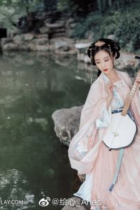 Đồ Hằng Nga Hồng Anh Tone Pastel Nhẹ Nhàng