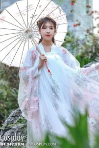 Hán Phục Mạc Kiều