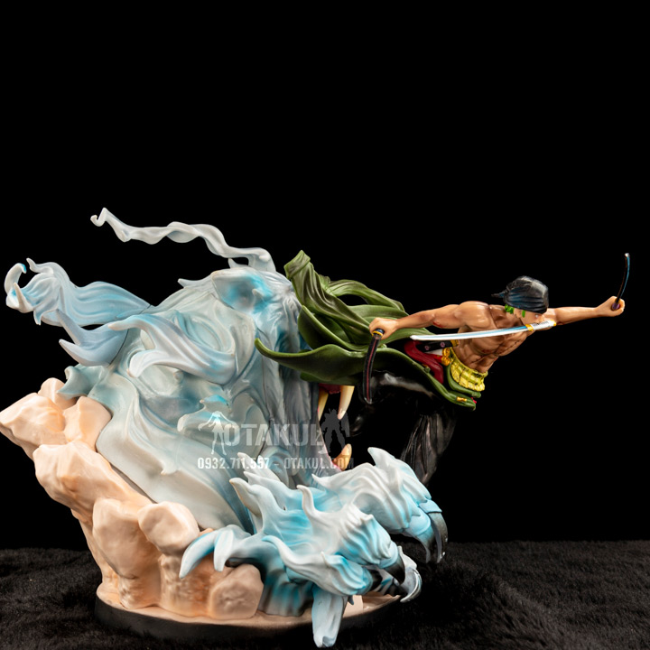 Mô Hình Figure Roronoa Zoro Và Bạch Hổ - One Piece