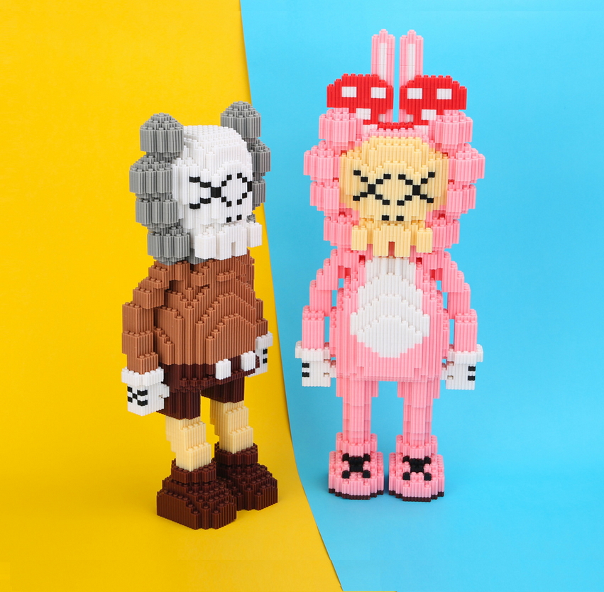 Mô Hình Lego Nano HC Magic Kaws Pink