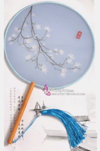 Quạt Tròn Cổ Trang Quạt Mỹ Nhân Hoa Trắng Nền Xanh