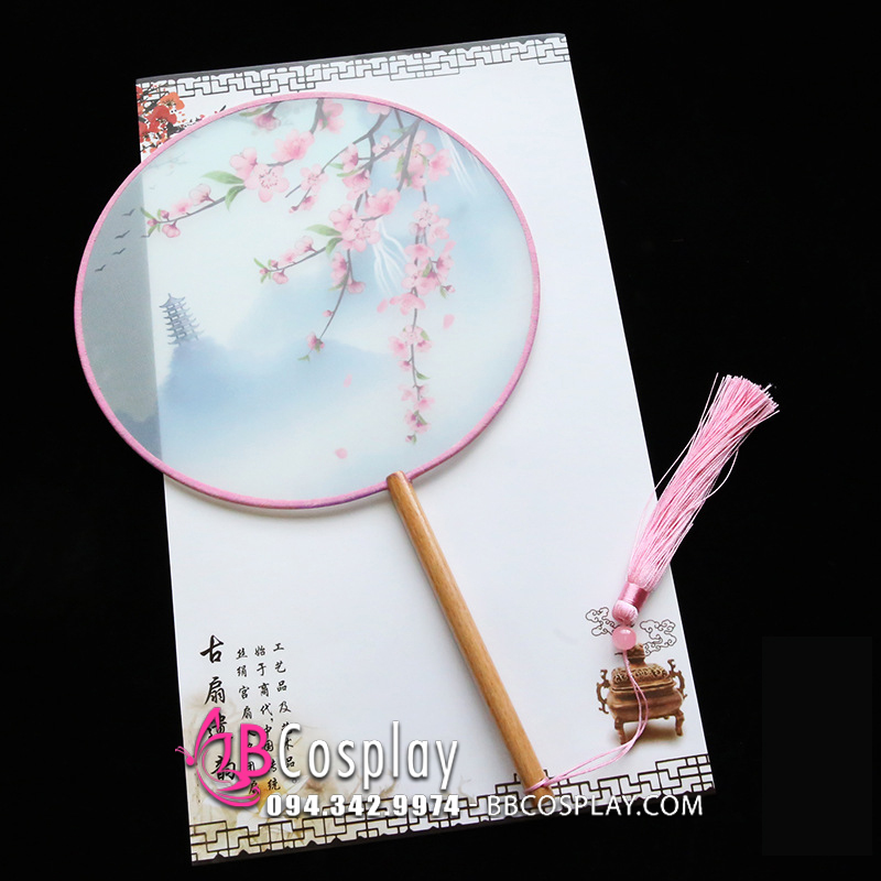 Quạt Tròn Hoa Đào Cho Hán Phục
