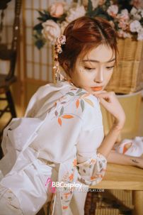 Yukata Vàng Kem Hoa Ngũ Sắc